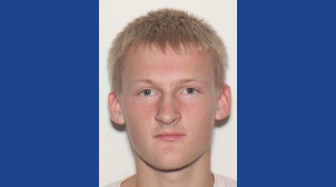 Police searching for missing 16-year-old in Indiana