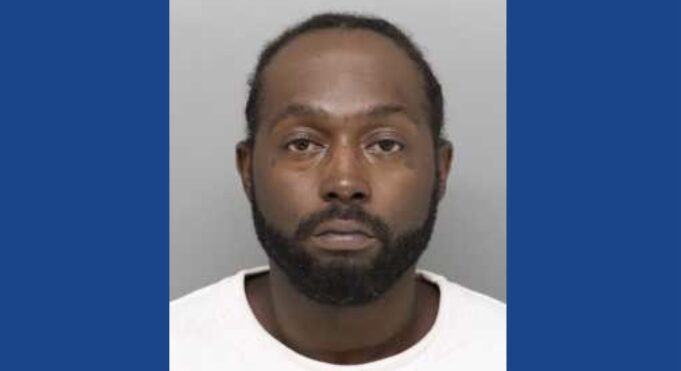 Police searching for wanted fugitive in Ohio