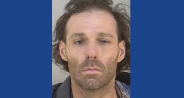 Police searching for wanted shooting suspect in Florida