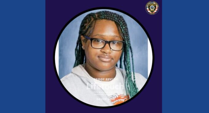 Police searching for missing 15-year-old in Virginia