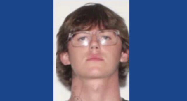 Police searching for missing 17-year-old in Florida