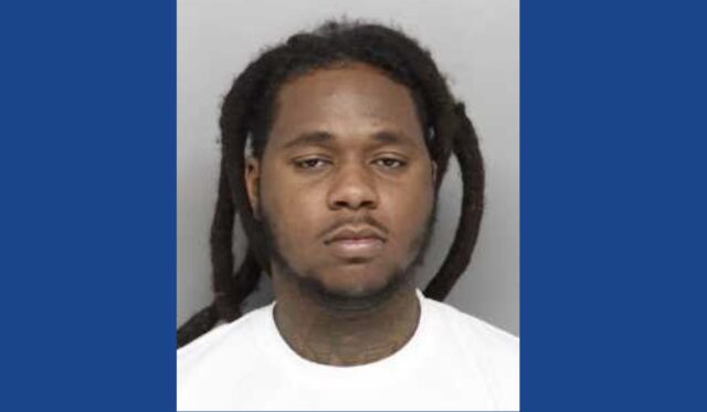 Police searching for wanted theft suspect in Ohio