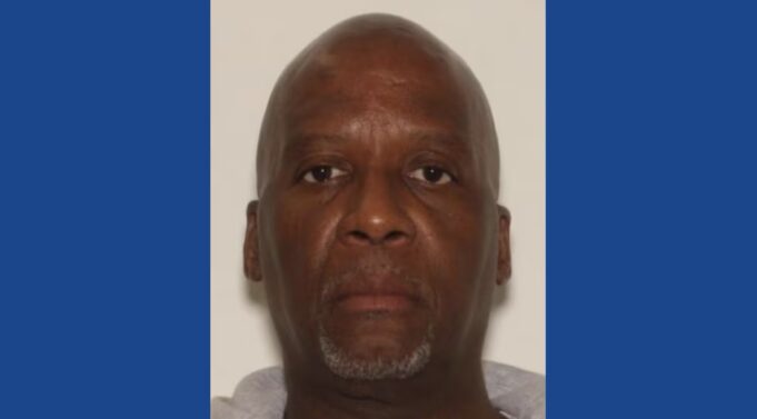 U.S. Marshals searching for wanted robbery suspect in Ohio