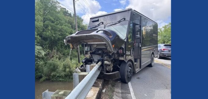 UPS truck crashes in Alabama resulting in fluids leaking into creek